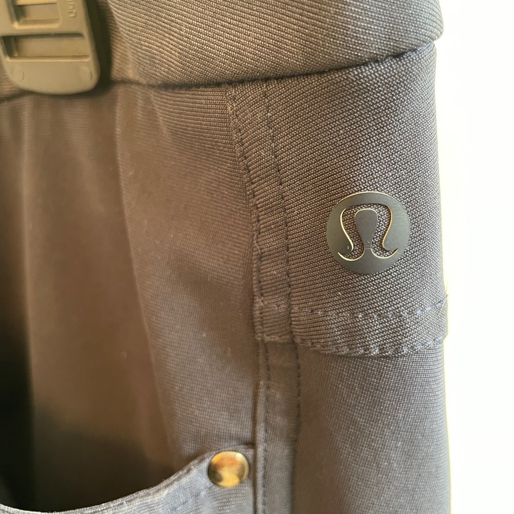 Lululemon Athletica ABC pant classic navy Blue Chinos 31 x 32 - Picture 3 of 3
